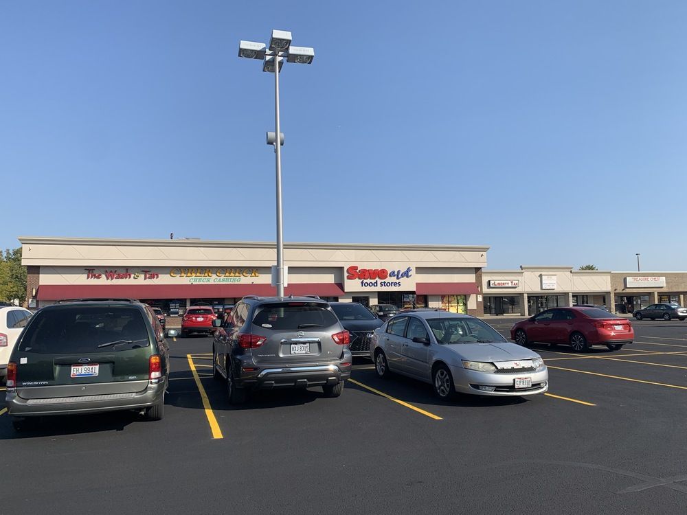 Save-A-Lot Anchored Center: 4900 West Broad Street, Columbus, OH 43228